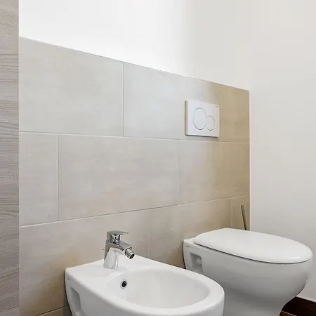 Lake View Apartment