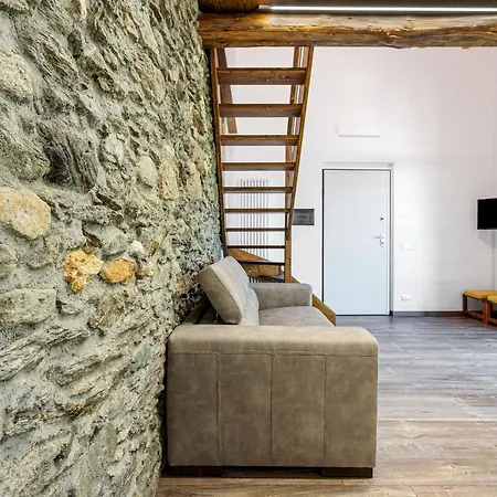 Apartment Lake View Cremia
